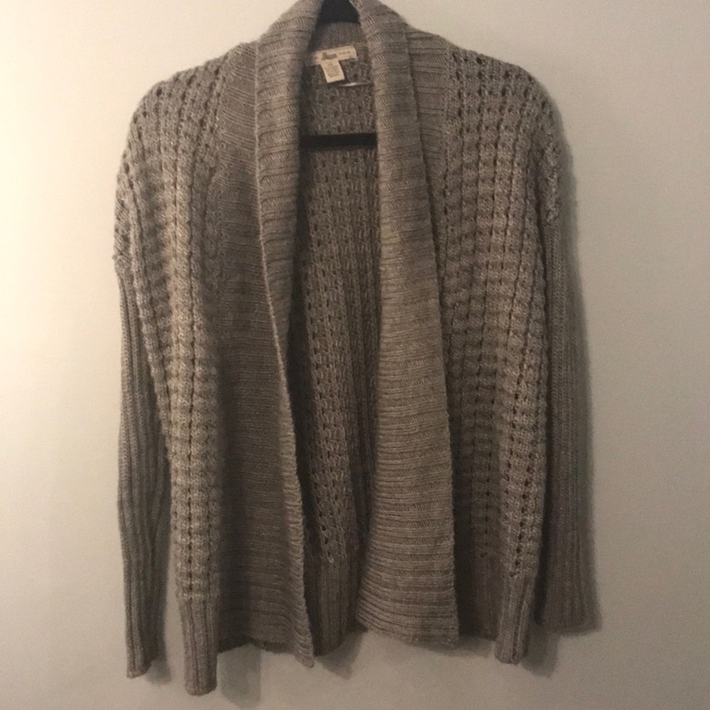 Grey cardigan